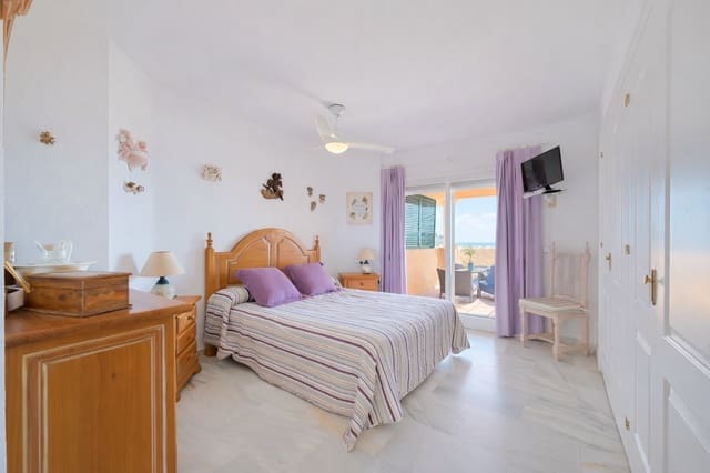 3 makuuhuone Kattohuoneisto myytävänä paikassa Calahonda, Mijas mukana uima-altaan 
autotalli - 470 000 € (Ref: 9654510)