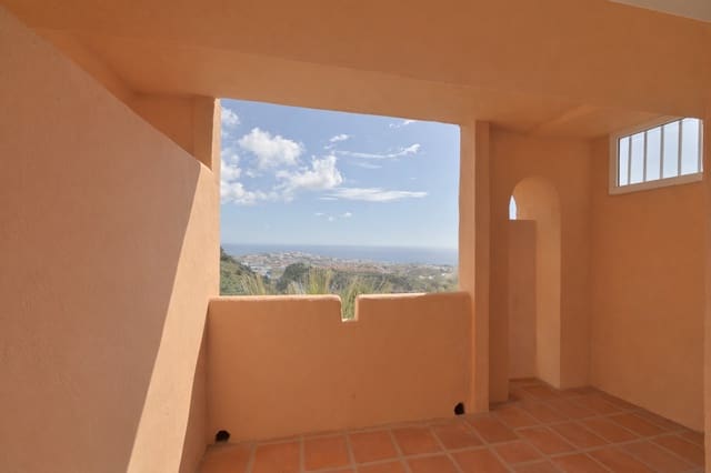 3 sovrum Takvåning till salu i Calahonda, Mijas med pool garage - 470 000 € (Ref: 9654510)