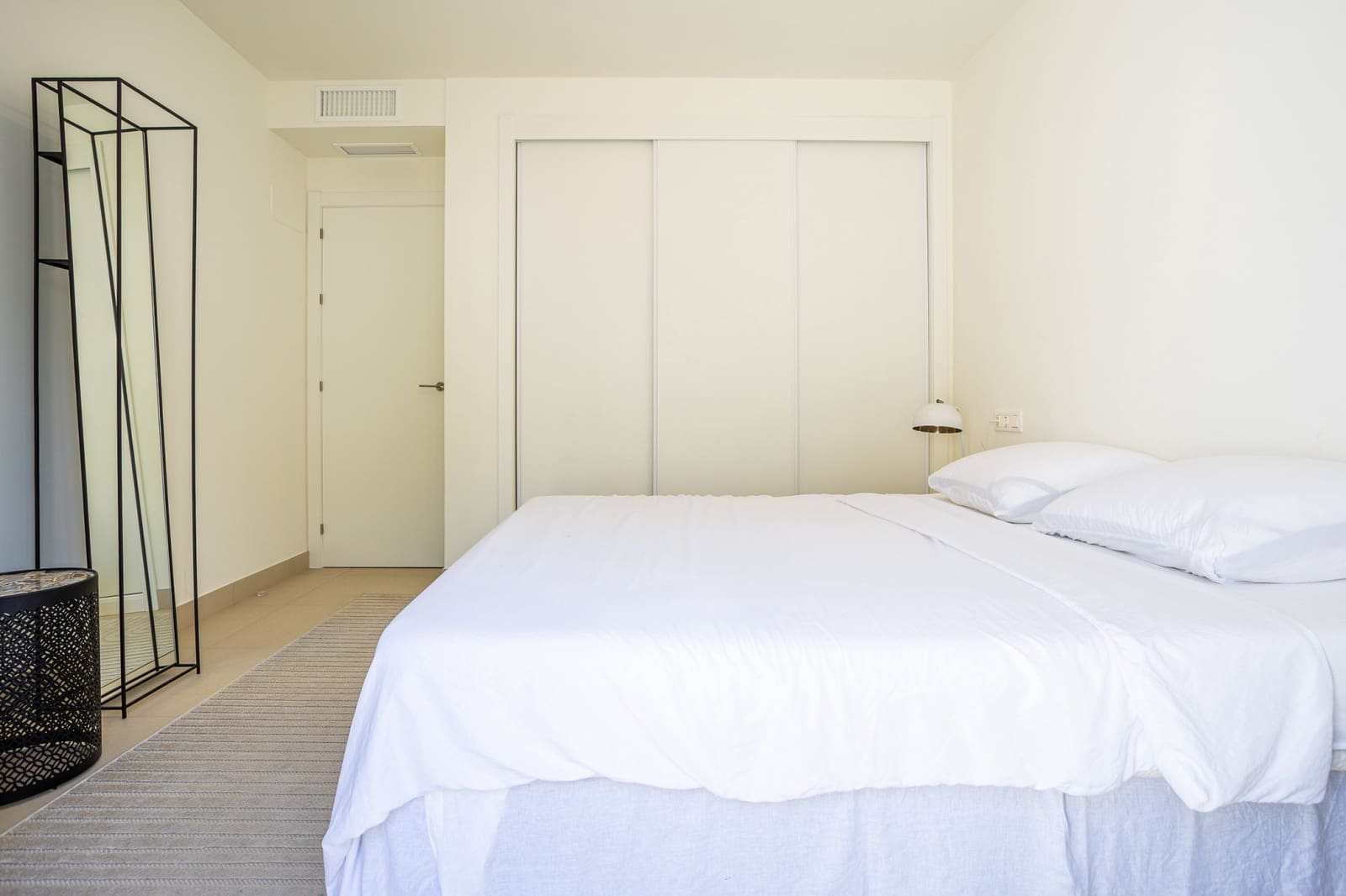 3 makuuhuone Huoneisto myytävänä paikassa La Cala de Mijas mukana uima-altaan 
autotalli - 795 000 € (Ref: 9654511)