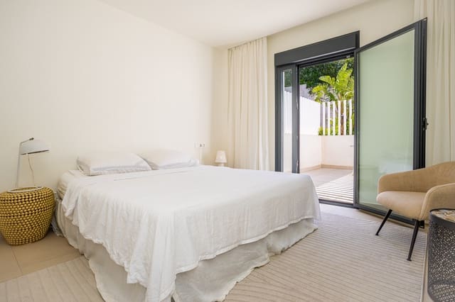 3 makuuhuone Huoneisto myytävänä paikassa La Cala de Mijas, Mijas mukana uima-altaan 
autotalli - 795 000 € (Ref: 9654511)