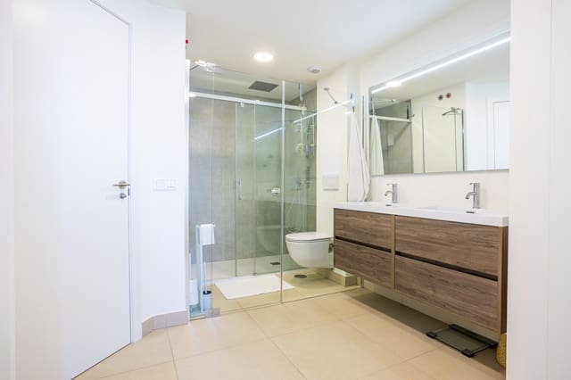 3 makuuhuone Huoneisto myytävänä paikassa La Cala de Mijas, Mijas mukana uima-altaan 
autotalli - 795 000 € (Ref: 9654511)