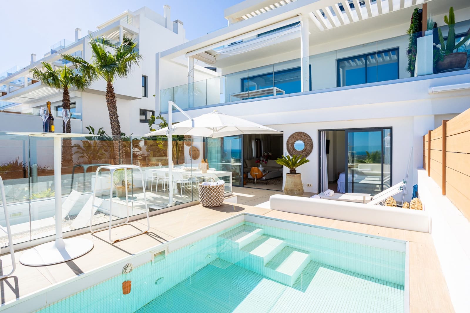 3 makuuhuone Huoneisto myytävänä paikassa La Cala de Mijas mukana uima-altaan 
autotalli - 795 000 € (Ref: 9654511)