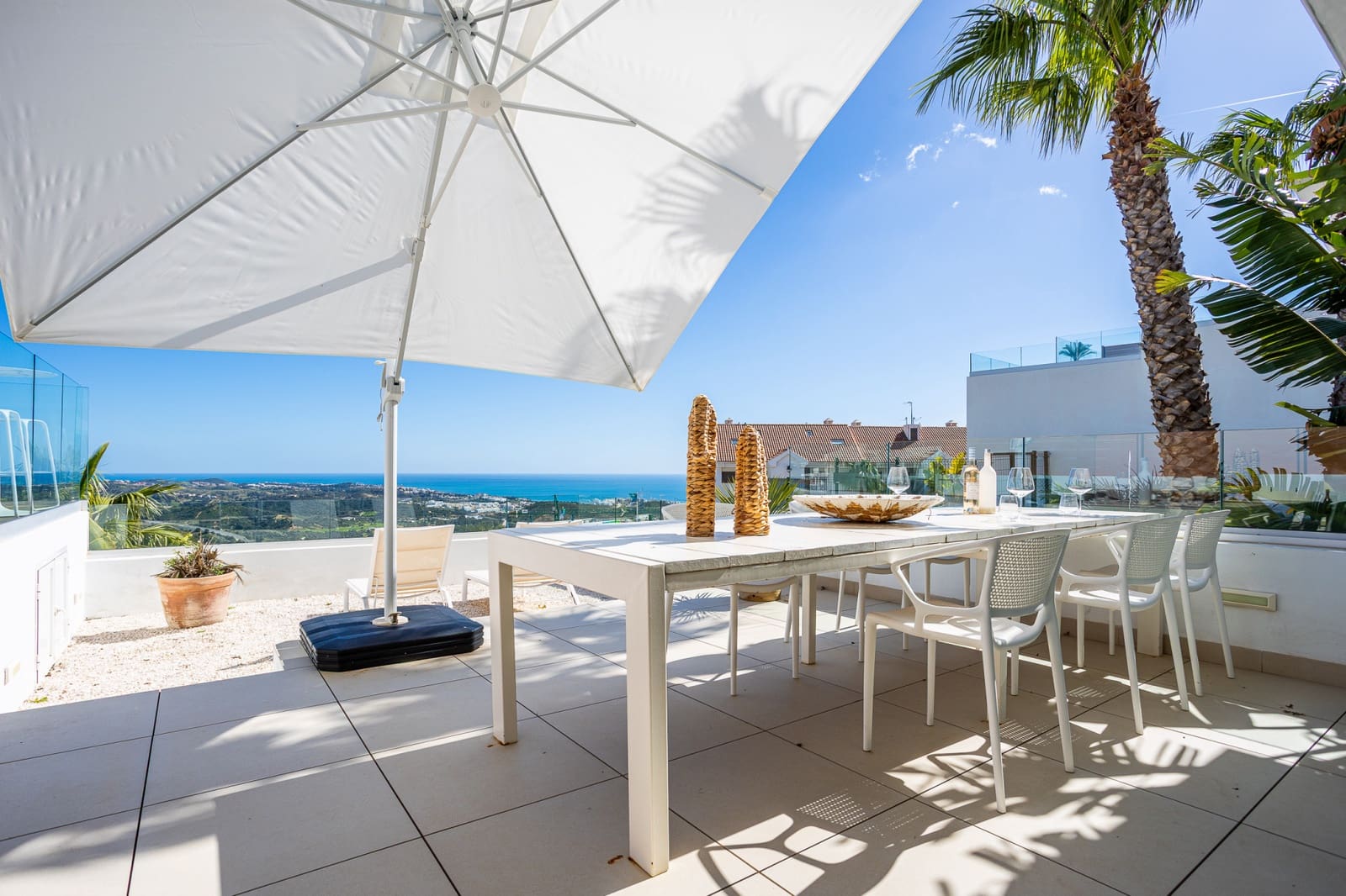 3 makuuhuone Huoneisto myytävänä paikassa La Cala de Mijas mukana uima-altaan 
autotalli - 795 000 € (Ref: 9654511)