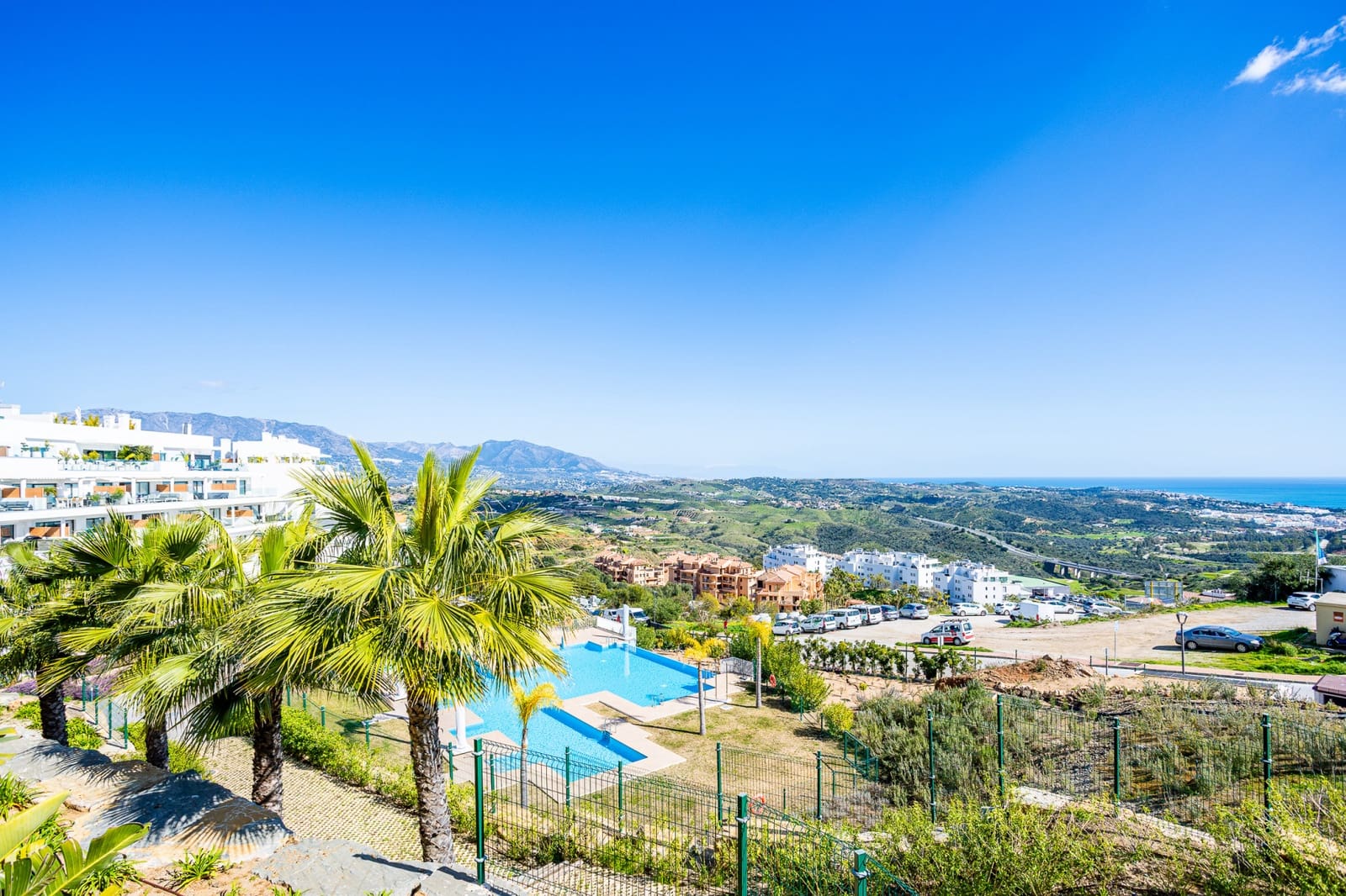 3 makuuhuone Huoneisto myytävänä paikassa La Cala de Mijas mukana uima-altaan 
autotalli - 795 000 € (Ref: 9654511)