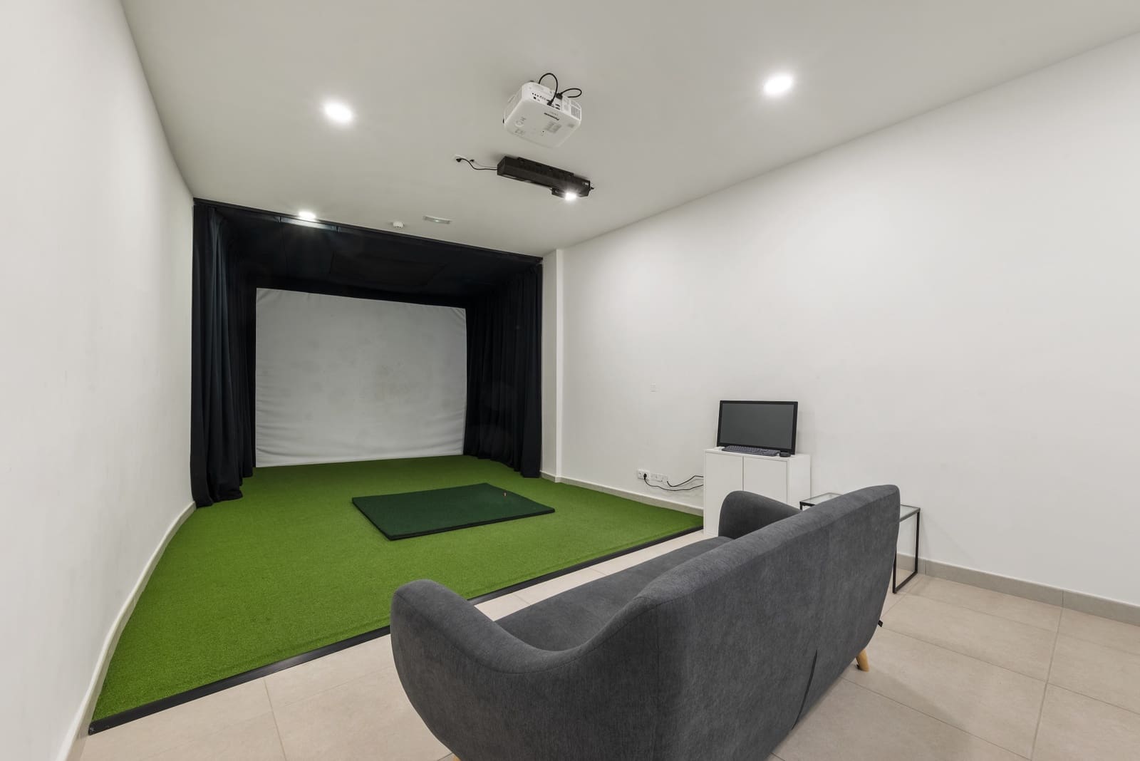 3 makuuhuone Huoneisto myytävänä paikassa La Cala de Mijas mukana uima-altaan 
autotalli - 795 000 € (Ref: 9654511)