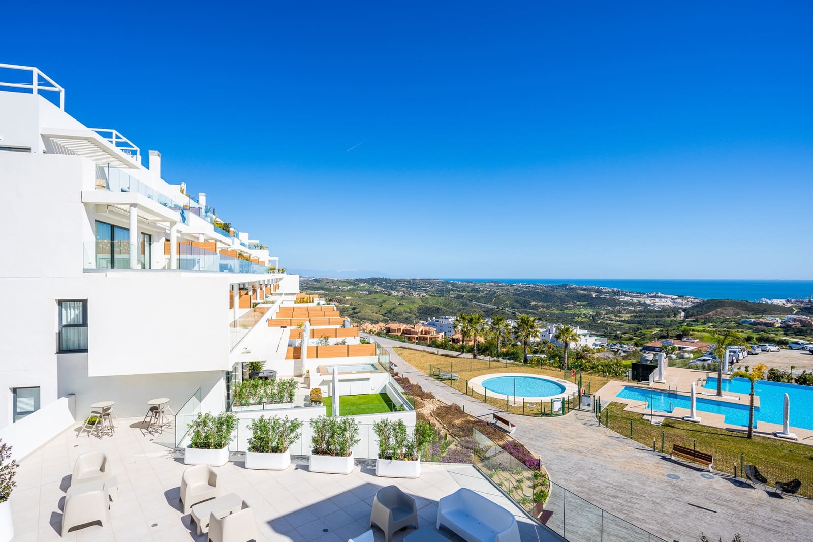 3 makuuhuone Huoneisto myytävänä paikassa La Cala de Mijas mukana uima-altaan 
autotalli - 795 000 € (Ref: 9654511)