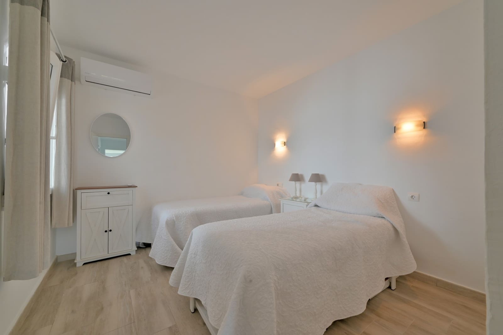 Apartamento de 2 habitaciones en Calahonda en venta con piscina - 435.000 € (Ref: 9658145)