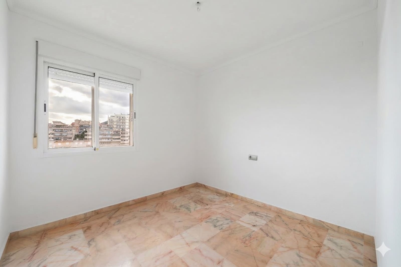 3 soveværelse Lejlighed til salg i Torrequebrada med swimmingpool garage - € 499.000 (Ref: 9669760)