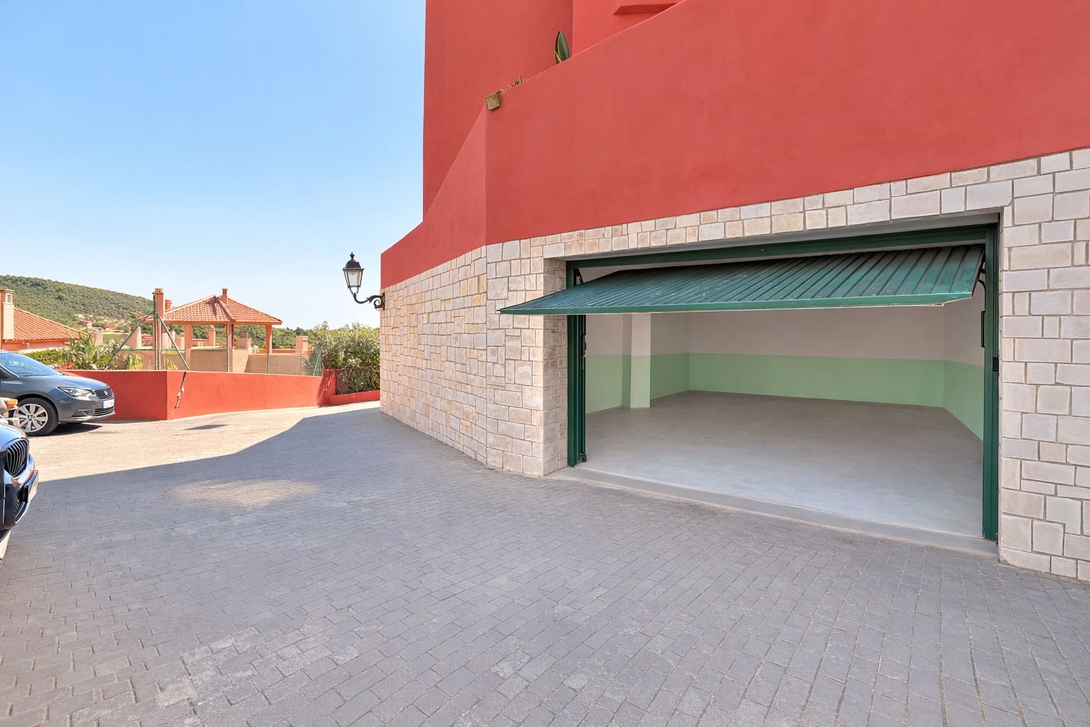 2 sypialnia Apartament na sprzedaż w Calahonda z basenem - 355 000 € (Ref: 9676638)