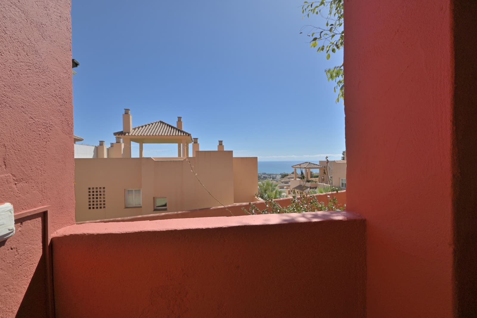 2 sypialnia Apartament na sprzedaż w Calahonda z basenem - 355 000 € (Ref: 9676638)