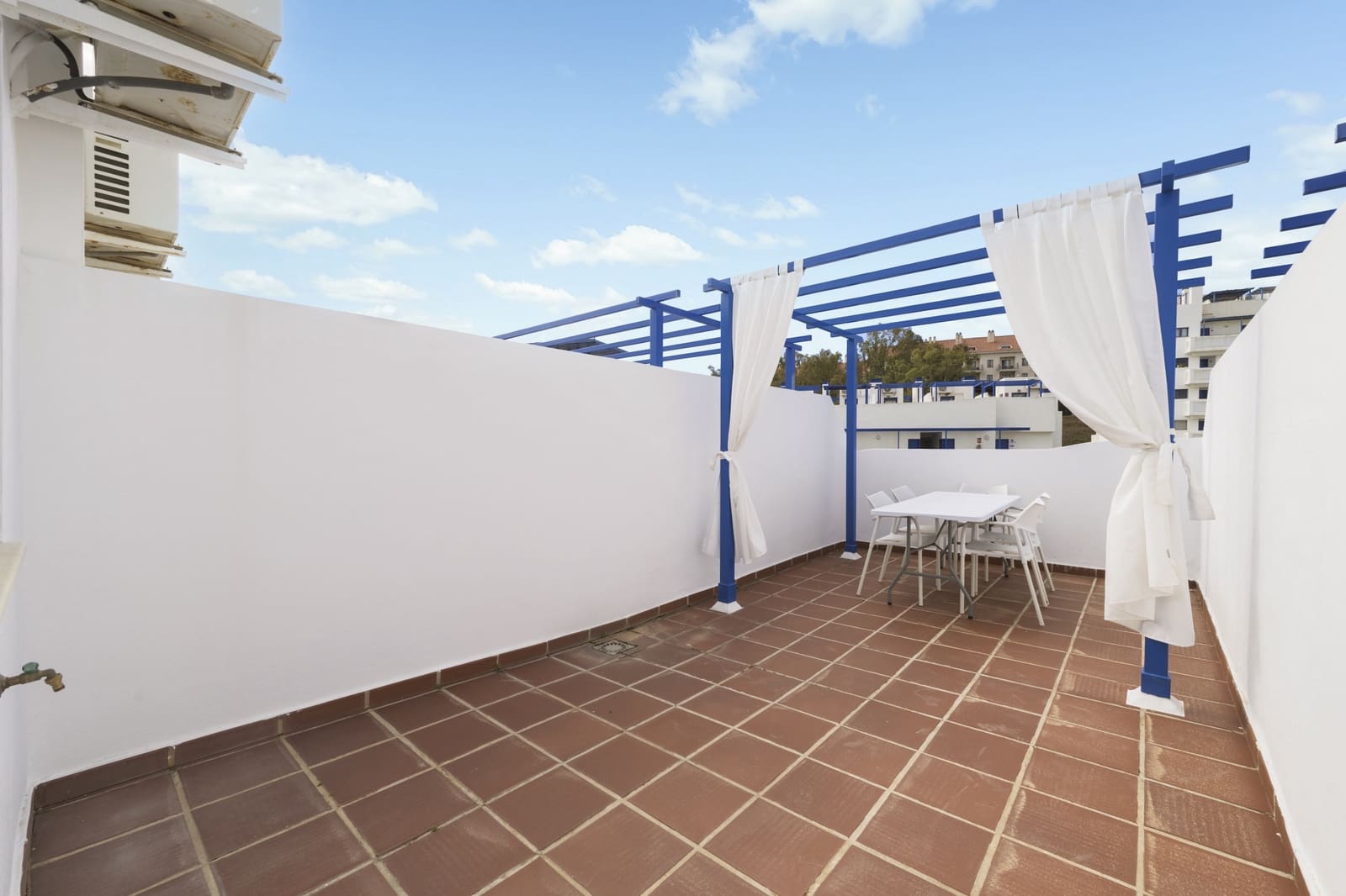 1 sypialnia Penthouse na sprzedaż w Benalmadena Costa z basenem garażem - 259 000 € (Ref: 9679368)