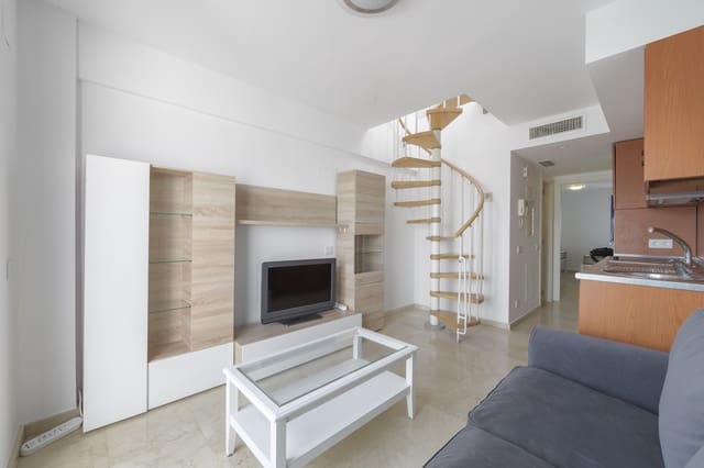 1 sypialnia Penthouse na sprzedaż w Benalmadena Costa, Benalmádena z basenem garażem - 259 000 € (Ref: 9679368)