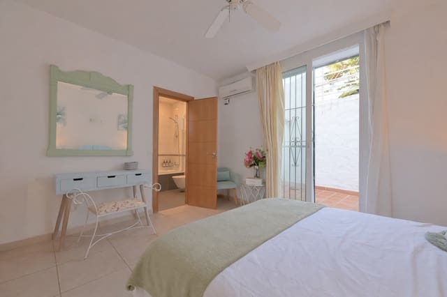 3 chambre Appartement à vendre à Calahonda, Mijas avec piscine - 575 000 € (Ref: 9694588)