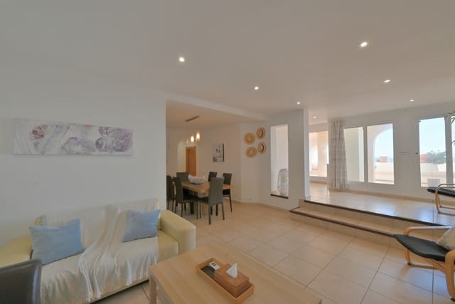 3 chambre Appartement à vendre à Calahonda, Mijas avec piscine - 575 000 € (Ref: 9694588)