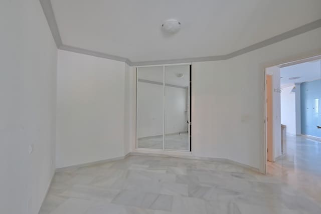2 makuuhuone Huoneisto myytävänä paikassa Calahonda, Mijas mukana uima-altaan - 275 000 € (Ref: 9694589)