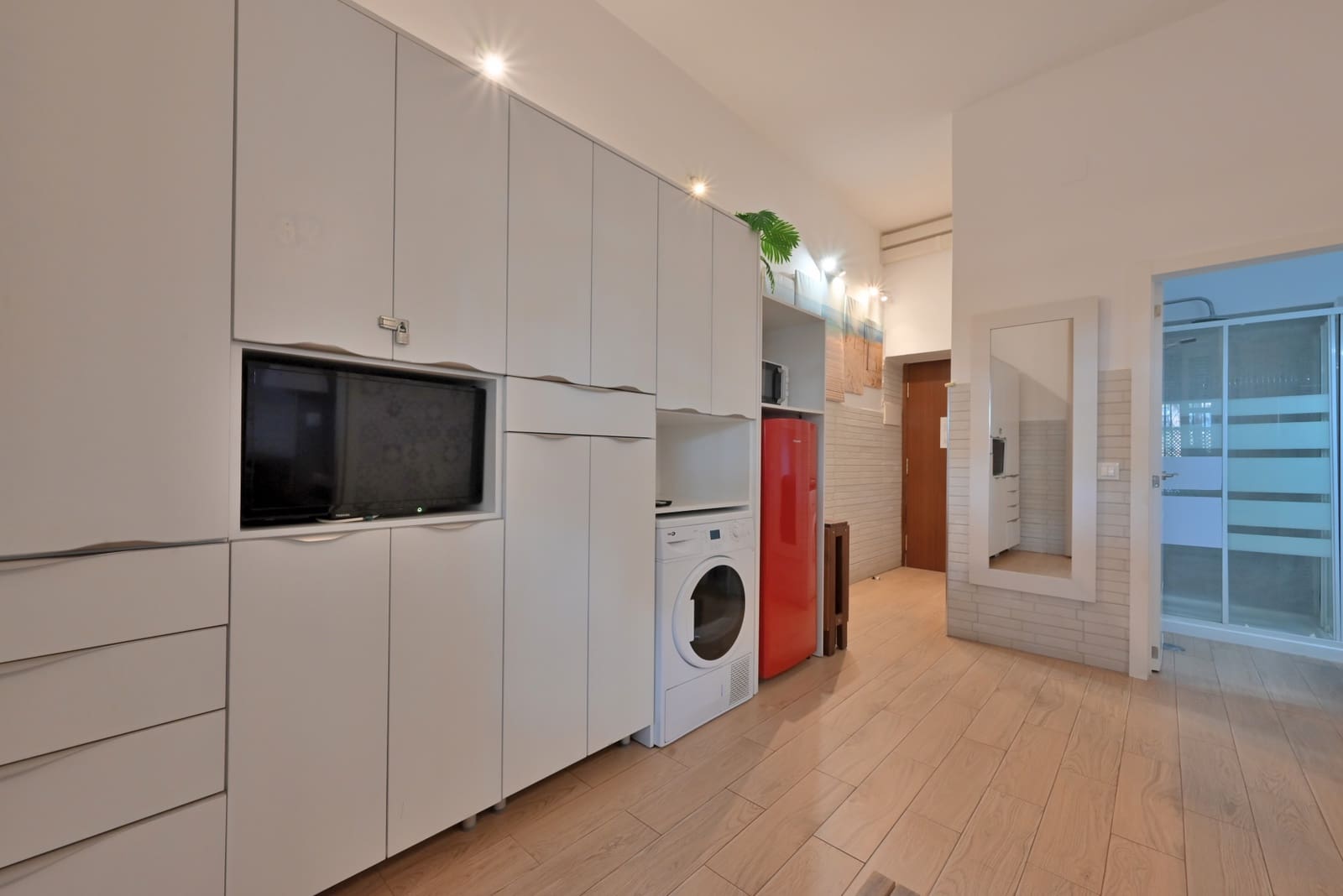 Studio for sale in Calahonda with pool - € 175,000 (Ref: 9700339)