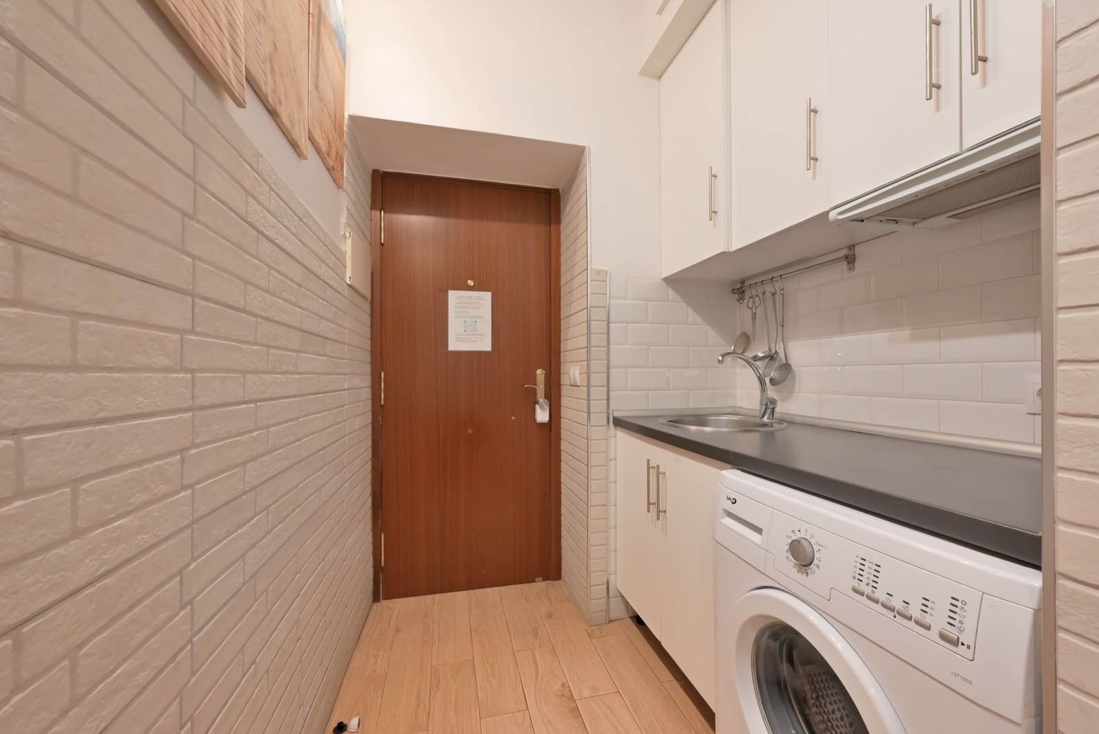 Studio for sale in Calahonda with pool - € 175,000 (Ref: 9700339)