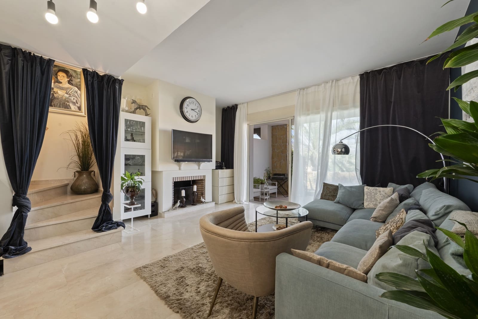 3 bedroom Townhouse for sale in Mijas Costa with pool garage - € 535,000 (Ref: 9700340)