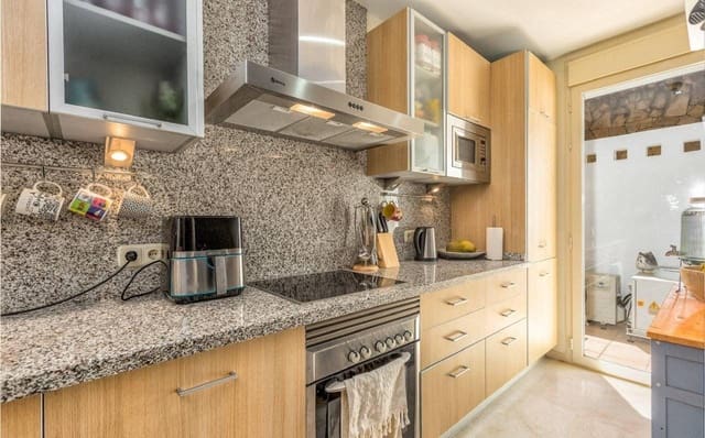 3 bedroom Townhouse for sale in Mijas Costa, Mijas with pool garage - € 530,000 (Ref: 9700340)