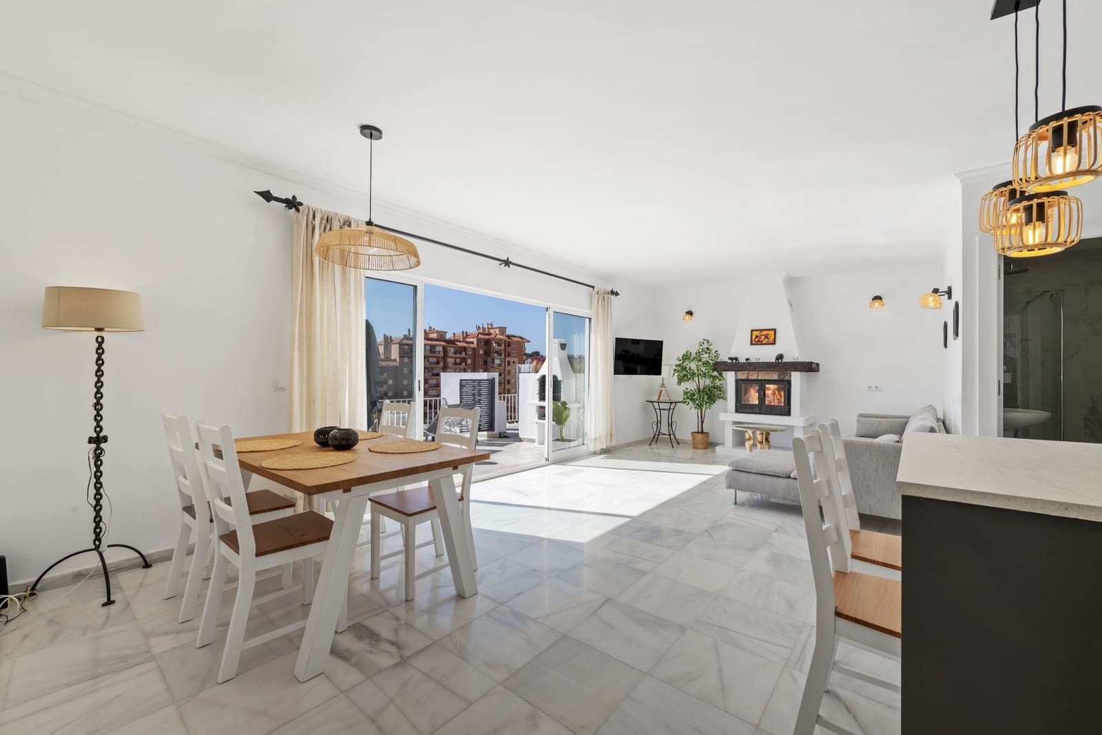 4 bedroom Villa for sale in Fuengirola with garage - € 795,000 (Ref: 9700341)