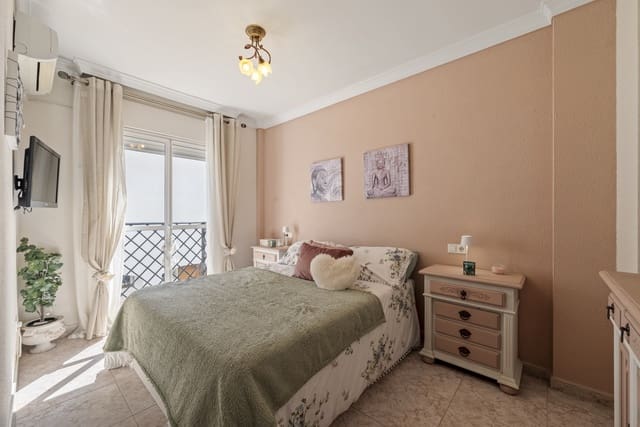 3 makuuhuone Omakotitalo myytävänä paikassa Mijas Costa, Mijas mukana 
autotalli - 350 000 € (Ref: 9703357)