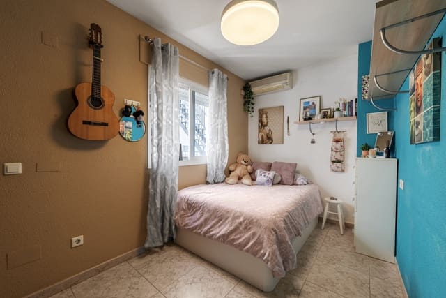 3 makuuhuone Omakotitalo myytävänä paikassa Mijas Costa, Mijas mukana 
autotalli - 350 000 € (Ref: 9703357)