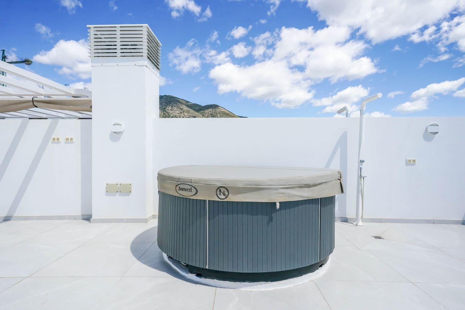 2 sovrum Takvåning till salu i Fuengirola med pool garage - 775 000 € (Ref: 9714368)