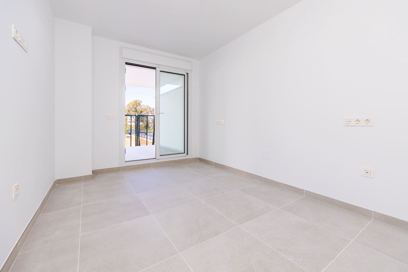 2 sypialnia Apartament na sprzedaż w La Cala de Mijas z basenem garażem - 349 000 € (Ref: 9719338)