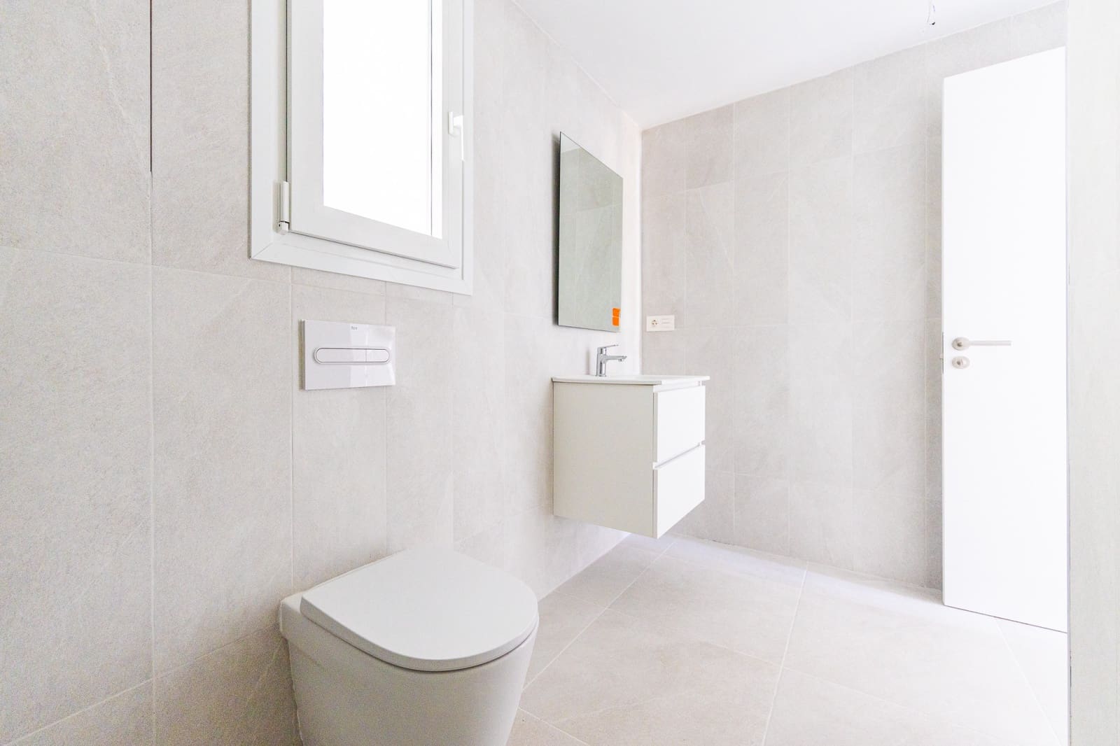 2 sypialnia Apartament na sprzedaż w La Cala de Mijas z basenem garażem - 349 000 € (Ref: 9719338)