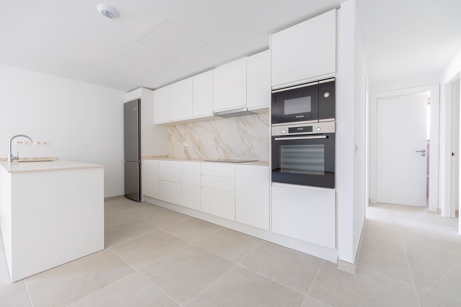 2 bedroom Penthouse for sale in La Cala de Mijas with pool garage - € 419,000 (Ref: 9719339)