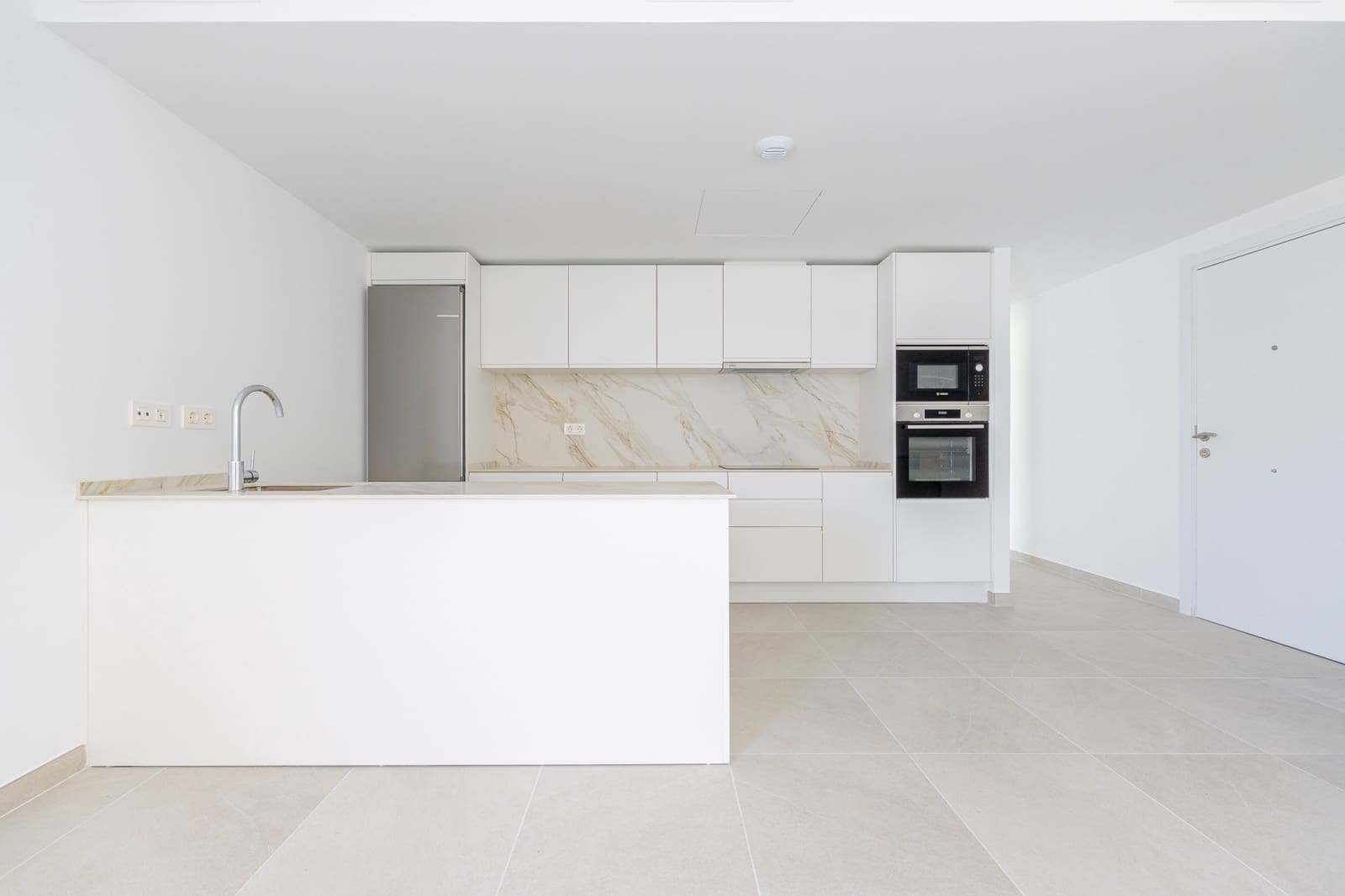 2 bedroom Penthouse for sale in La Cala de Mijas with pool garage - € 419,000 (Ref: 9719339)