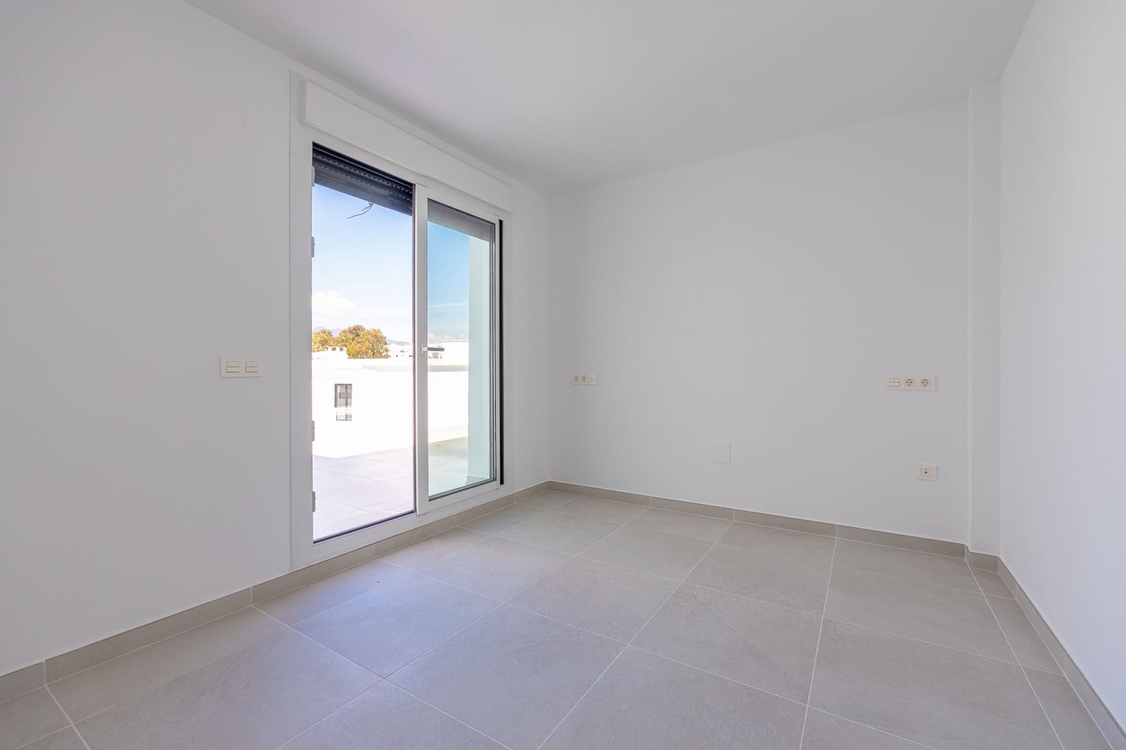 2 bedroom Penthouse for sale in La Cala de Mijas with pool garage - € 419,000 (Ref: 9719339)