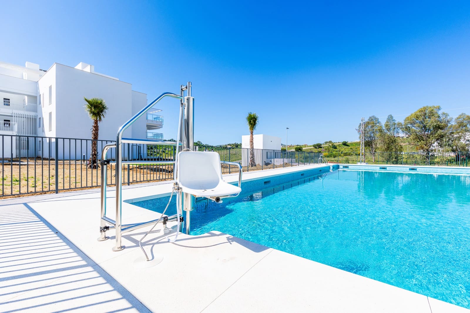 2 bedroom Penthouse for sale in La Cala de Mijas with pool garage - € 419,000 (Ref: 9719339)