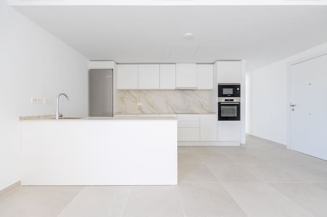 2 makuuhuone Kattohuoneisto myytävänä paikassa La Cala de Mijas, Mijas mukana uima-altaan 
autotalli - 419 000 € (Ref: 9719339)