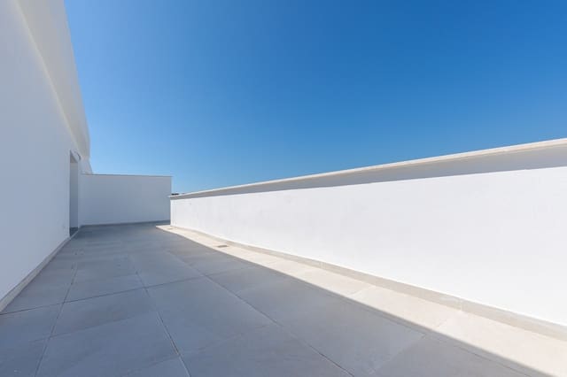 2 makuuhuone Kattohuoneisto myytävänä paikassa La Cala de Mijas, Mijas mukana uima-altaan 
autotalli - 419 000 € (Ref: 9719339)