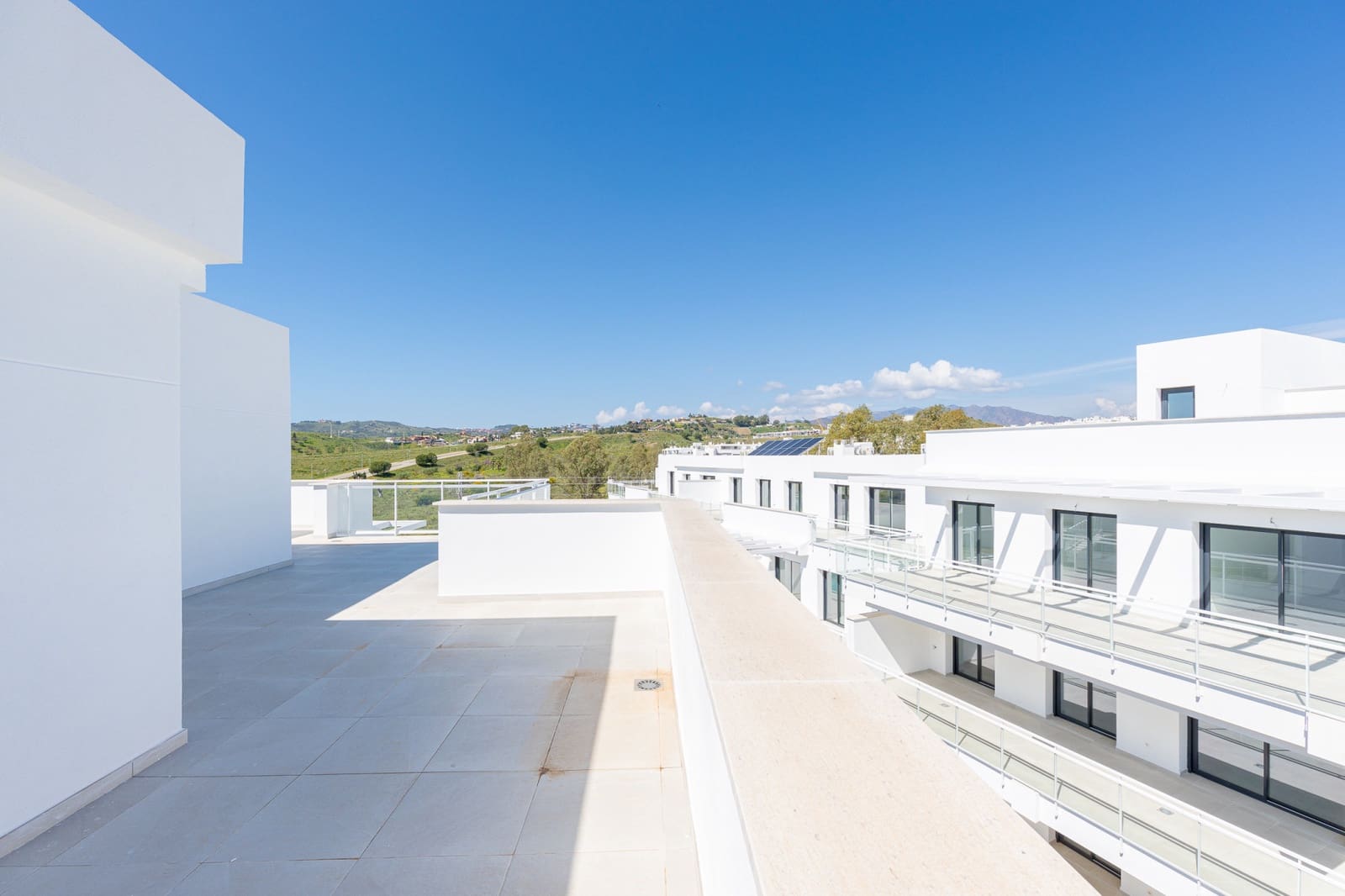 Ático de 2 habitaciones en La Cala de Mijas en venta con piscina garaje - 419.000 € (Ref: 9719339)