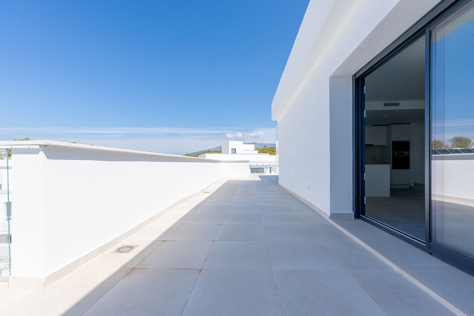 Ático de 2 habitaciones en La Cala de Mijas en venta con piscina garaje - 419.000 € (Ref: 9719339)
