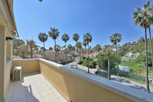 1 slaapkamer Appartement te koop in Marbella met zwembad - € 265.000 (Ref: 9720986)