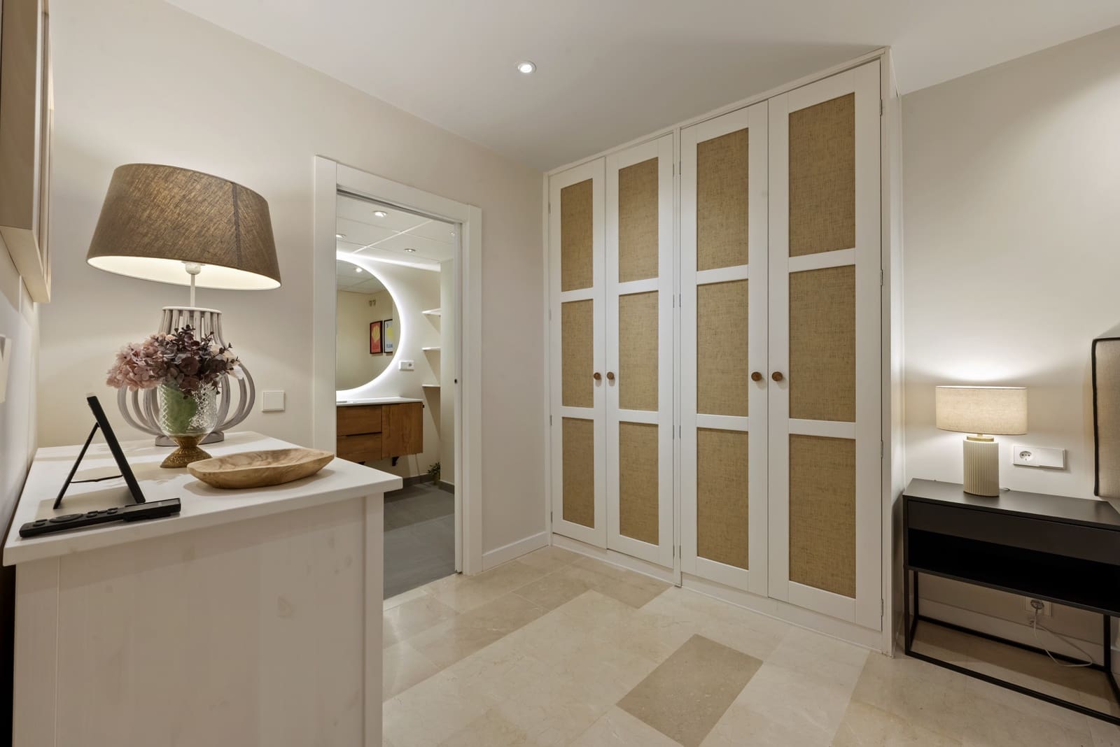 2 bedroom Apartment for sale in Fuengirola with pool garage - € 799,000 (Ref: 9720987)