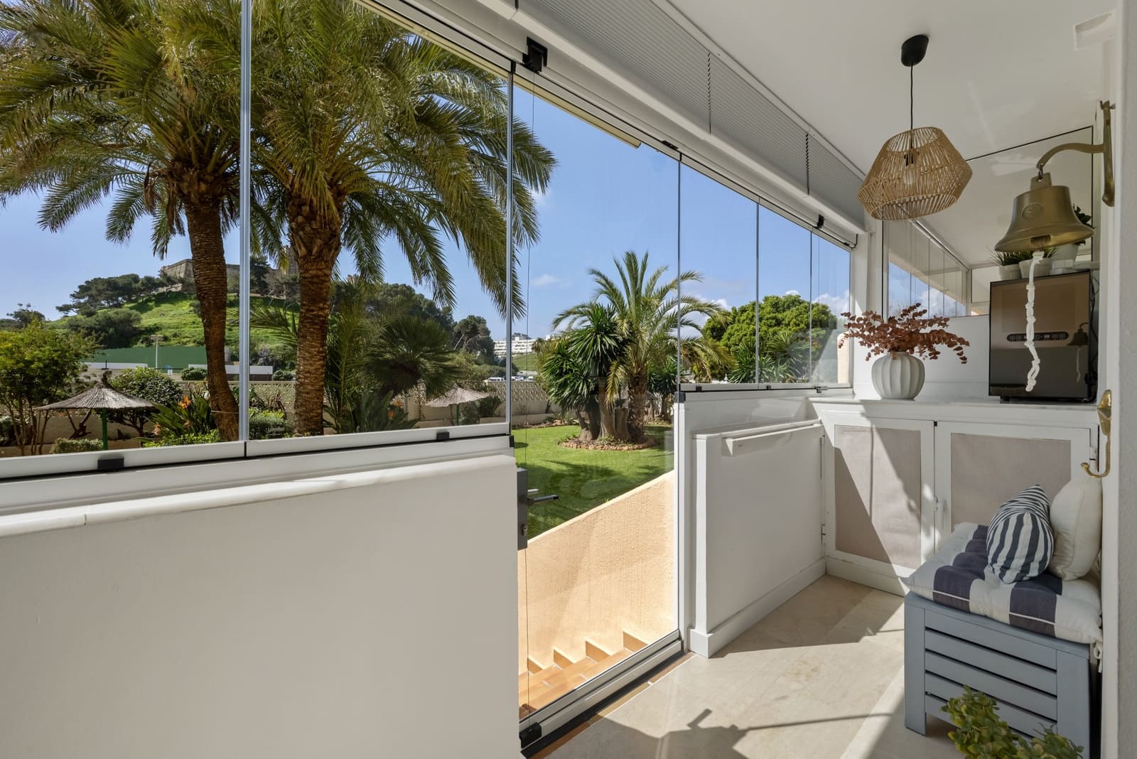 2 bedroom Apartment for sale in Fuengirola with pool garage - € 799,000 (Ref: 9720987)
