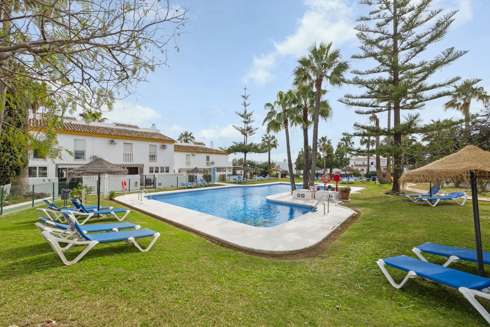 2 sypialnia Apartament na sprzedaż w Mijas Costa z basenem garażem - 320 000 € (Ref: 9720988)