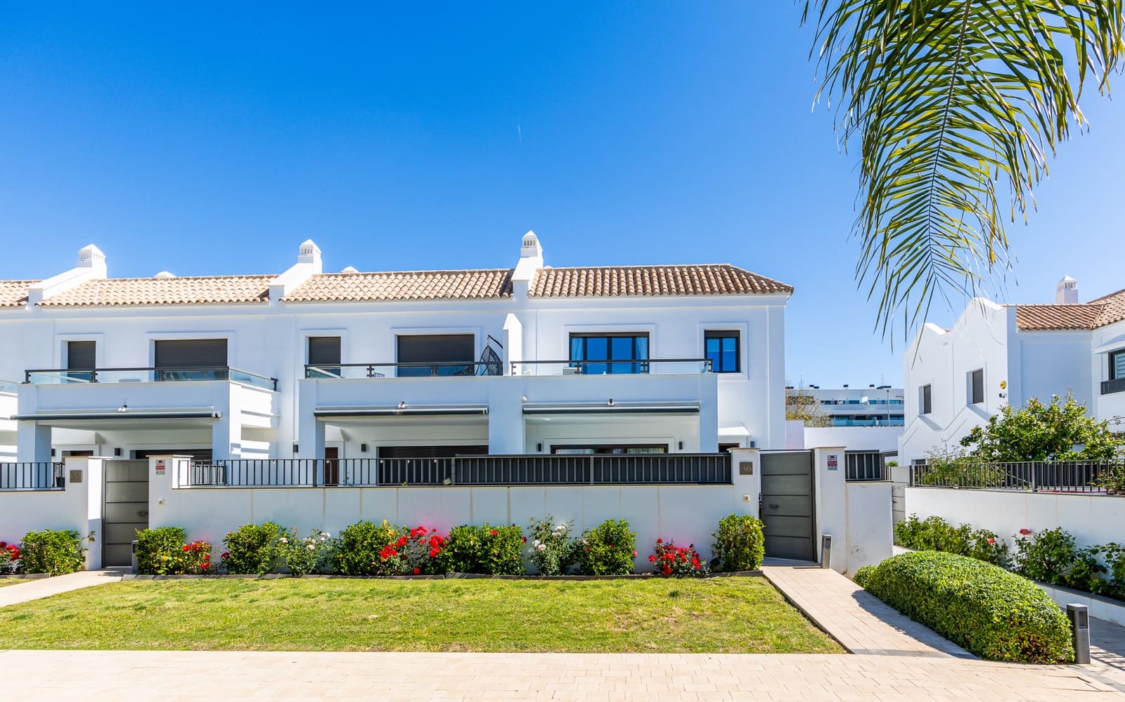 Pareado de 3 habitaciones en La Cala de Mijas en venta con piscina garaje - 850.000 € (Ref: 9745203)