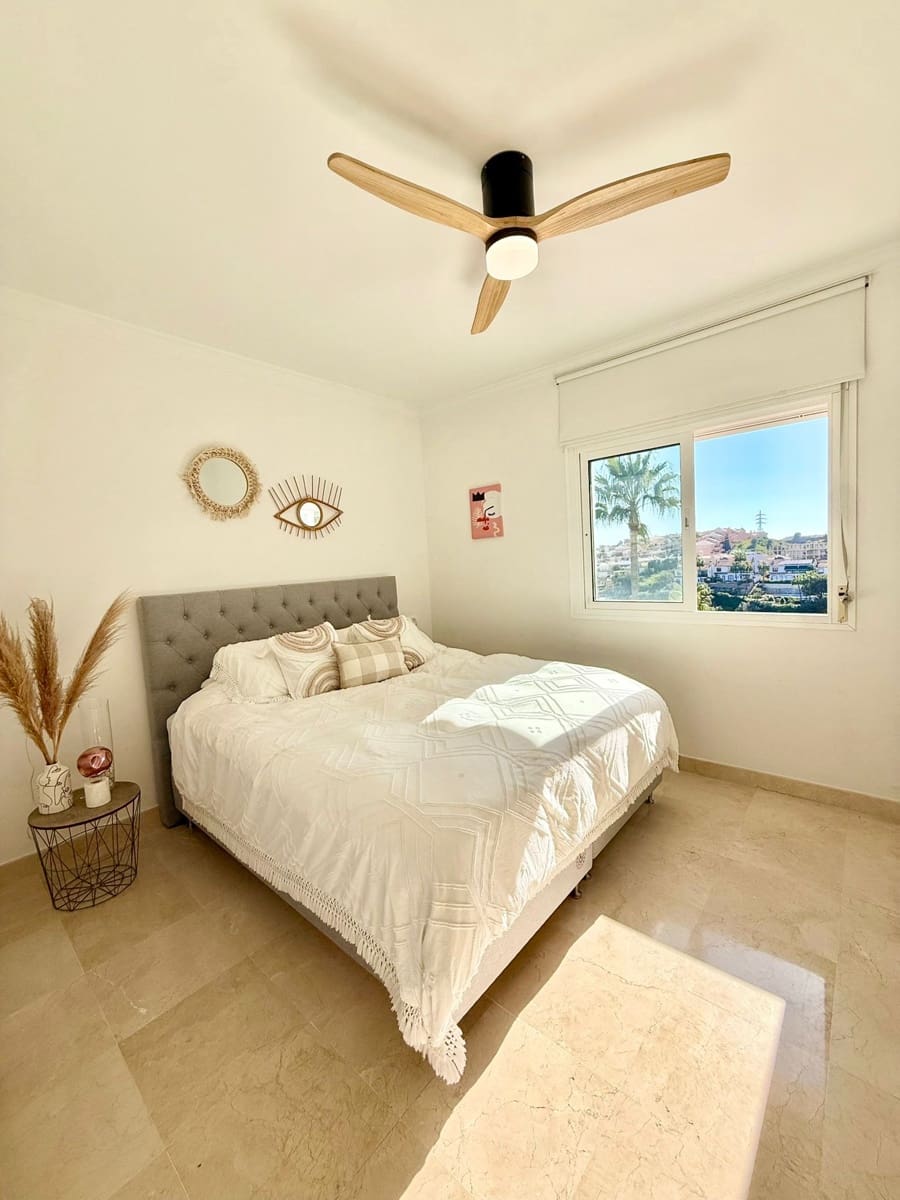 Chalet de 3 habitaciones en Riviera del Sol en venta con piscina garaje - 1.310.000 € (Ref: 9747501)