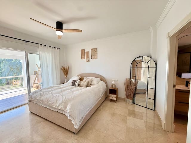 3 chambre Villa/Maison à vendre à Riviera del Sol, Mijas avec piscine garage - 1 310 000 € (Ref: 9747501)