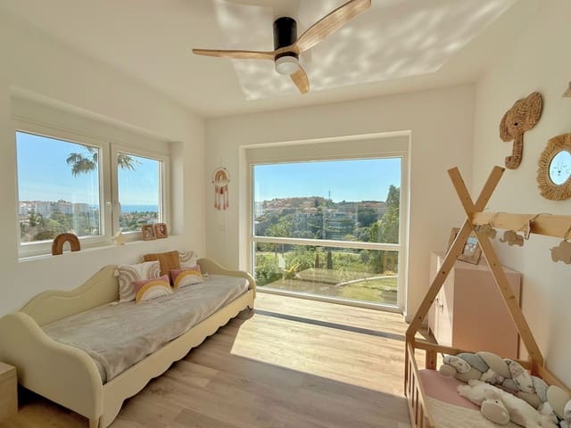 3 chambre Villa/Maison à vendre à Riviera del Sol, Mijas avec piscine garage - 1 310 000 € (Ref: 9747501)