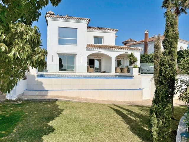 3 chambre Villa/Maison à vendre à Riviera del Sol, Mijas avec piscine garage - 1 310 000 € (Ref: 9747501)