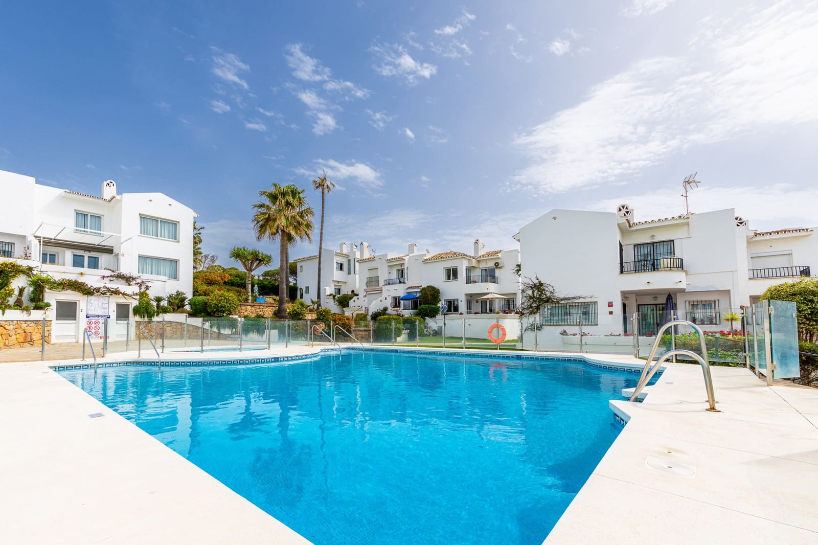 2 chambre Maison de Ville à vendre à Riviera del Sol avec piscine - 520 000 € (Ref: 9751503)