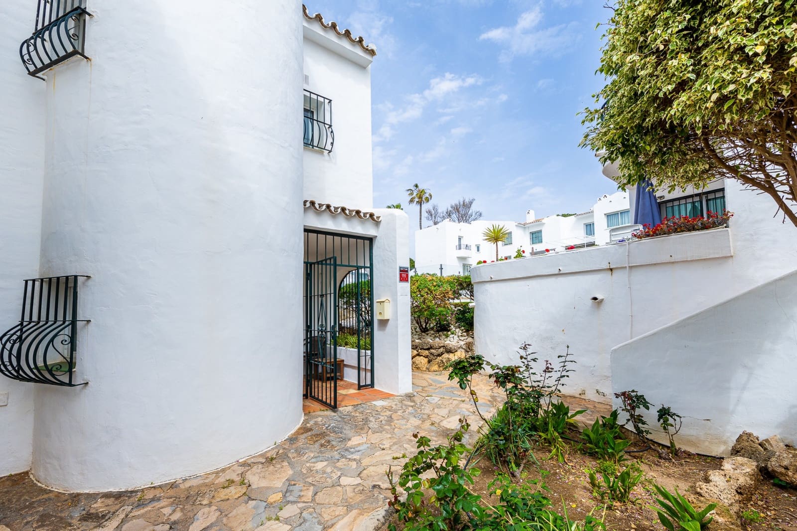 2 chambre Maison de Ville à vendre à Riviera del Sol avec piscine - 520 000 € (Ref: 9751503)