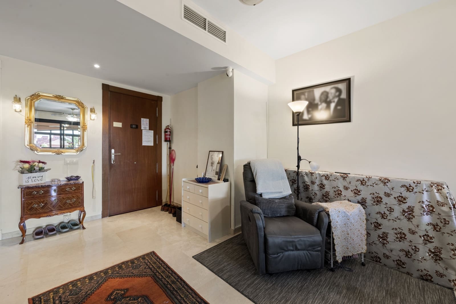 Apartamento de 2 habitaciones en Calahonda en venta con piscina garaje - 385.000 € (Ref: 9755109)