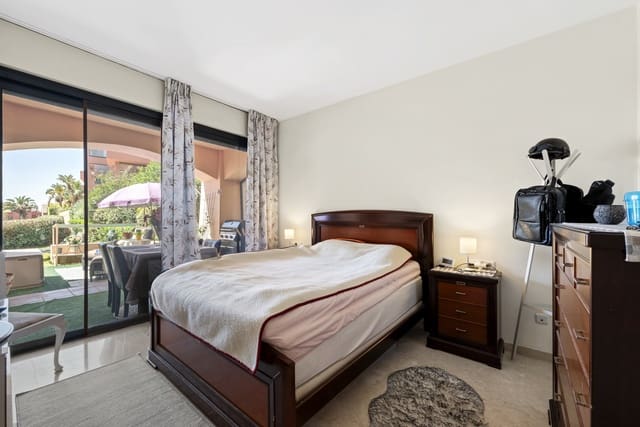 Apartamento de 2 habitaciones en Calahonda, Mijas en venta con piscina garaje - 385.000 € (Ref: 9755109)